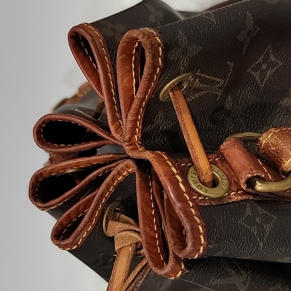 Authentic Louis Vuitton Shoulder Bag Petit-Noe Brown Monogram - Picture 12 of 17